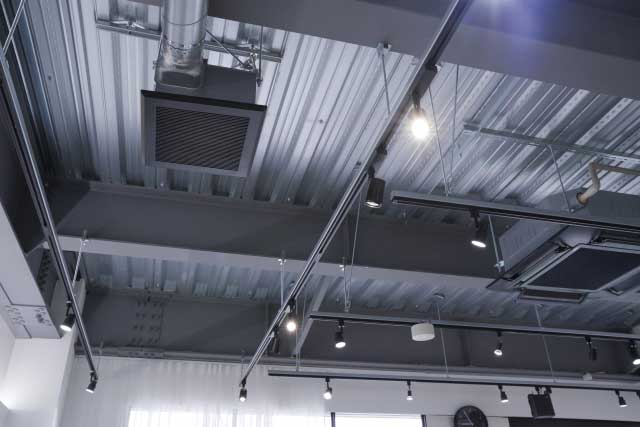 工場用の内装塗装も対応